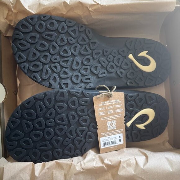 Olukai Men\'s Sandals Size 9